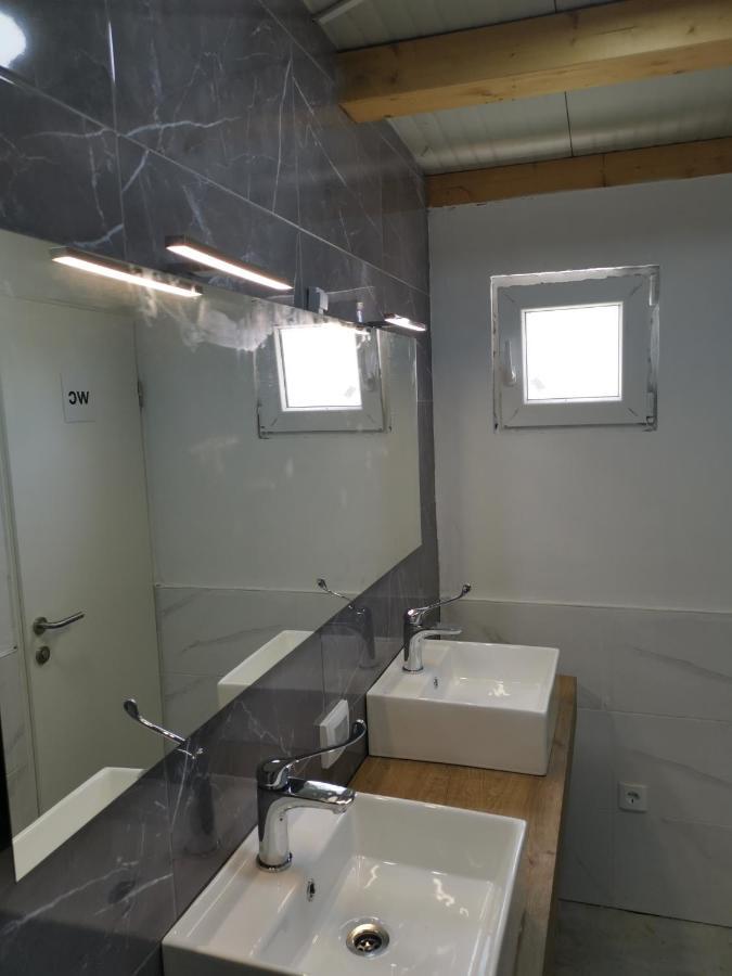 Camper For Two Hotel Banjole Exterior photo